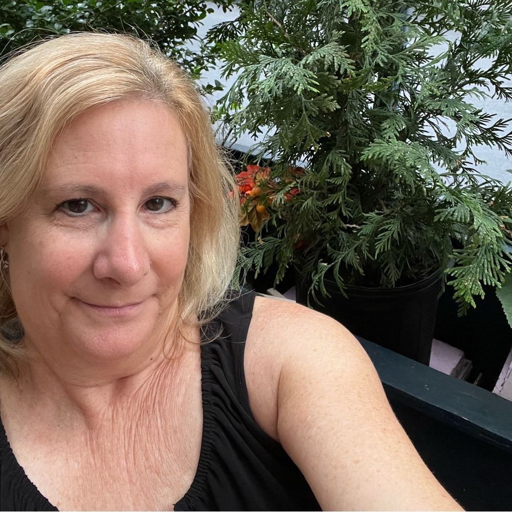 Meet your Posher, Becky